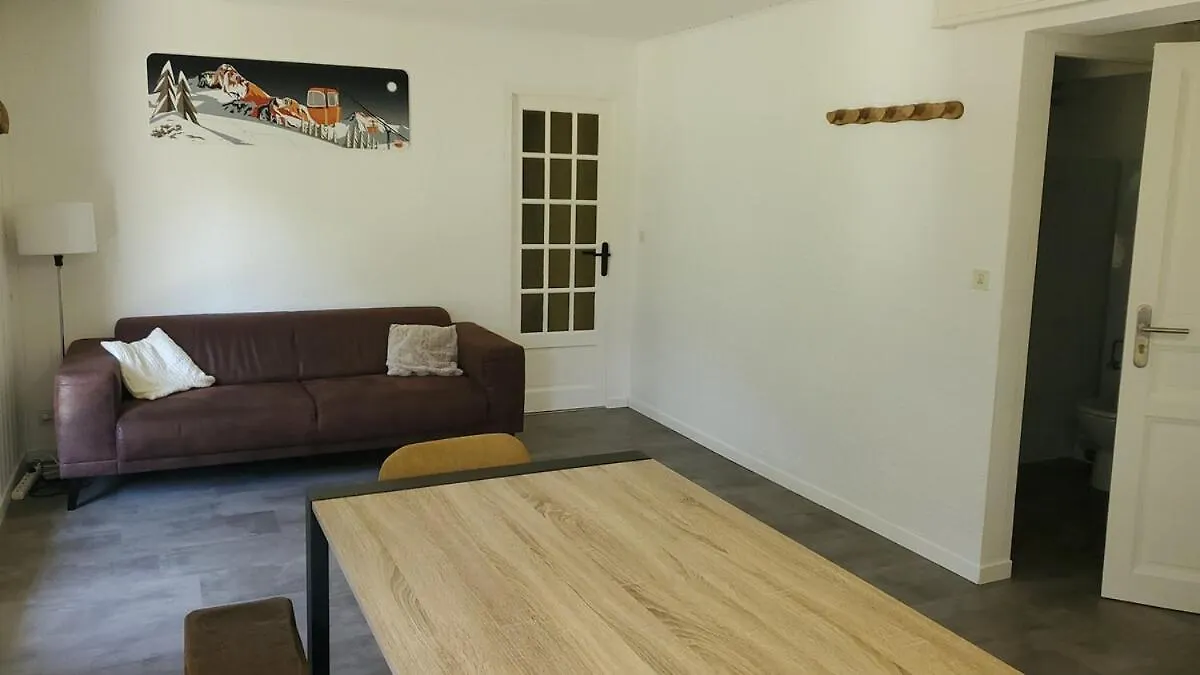 Appartement 6 Personnes Avec Jardin Chatel 0*,  France